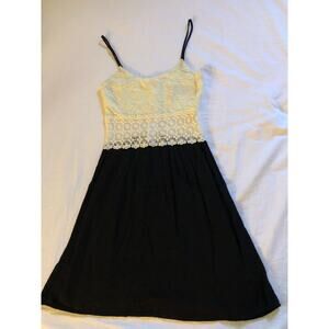 Lulus lace top mini dress Size Small